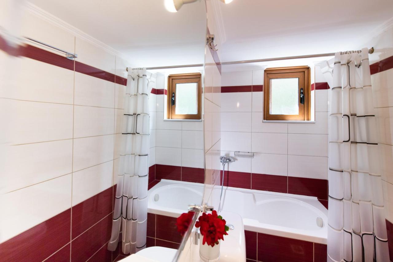 Áyios Nikítas Delphinus Villas-Villa Nikitas מראה חיצוני תמונה