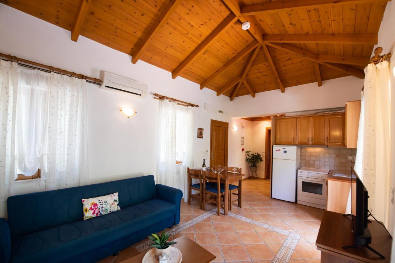 Áyios Nikítas Delphinus Villas-Villa Nikitas מראה חיצוני תמונה